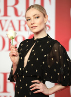 Clara Paget t-shirt #3148629