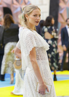 Clara Paget t-shirt #3273438