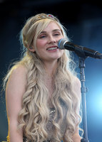 Clare Bowen longsleeve t-shirt #3012162