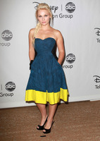 Clare Bowen mug #G1341453