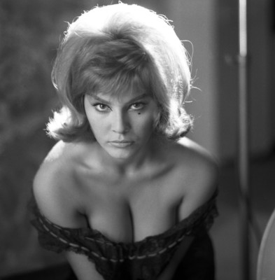 Claudia Mori posters