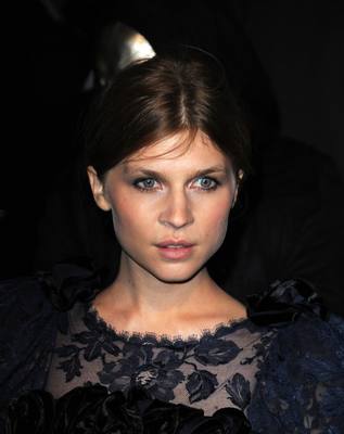 Clemence Poesy stickers 1923271
