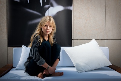 Clemence Poesy stickers 2011590