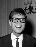 Cliff Richard Sweatshirt #2525468