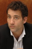 Clive Owen Sweatshirt #1445125