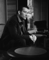 Clive Owen Sweatshirt #1445167