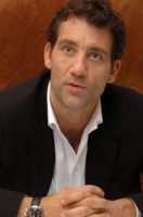 Clive Owen Sweatshirt #1445173