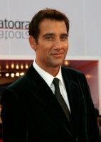 Clive Owen Sweatshirt #1458547