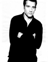 Clive Owen hoodie #1507399