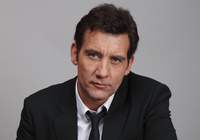 Clive Owen hoodie #2189068