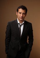 Clive Owen Tank Top #2189080