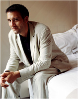 Clive Owen Sweatshirt #2213500