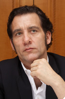 Clive Owen Tank Top #2223500