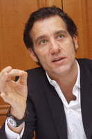 Clive Owen hoodie #2223503