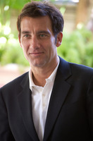 Clive Owen Sweatshirt #2247369