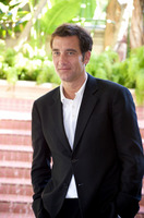 Clive Owen Sweatshirt #2247384