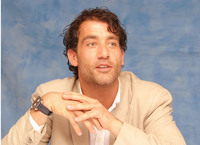 Clive Owen Sweatshirt #2284619