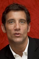Clive Owen Sweatshirt #2284786