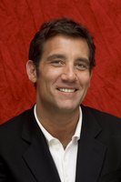 Clive Owen Sweatshirt #2284815