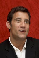 Clive Owen Sweatshirt #2284829