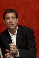 Clive Owen Sweatshirt #2284849