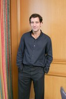 Clive Owen t-shirt #2284860