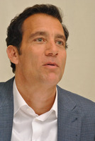 Clive Owen hoodie #2489221