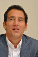 Clive Owen Sweatshirt #2489233