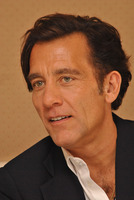 Clive Owen hoodie #2531090