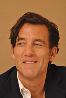 Clive Owen hoodie #2531105