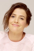 Cobie Smulders Sweatshirt #2362101