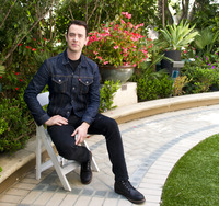 Colin Hanks t-shirt #2457653