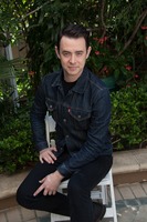 Colin Hanks t-shirt #2467082