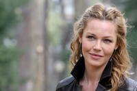 Connie Nielsen Longsleeve T-shirt #2057521