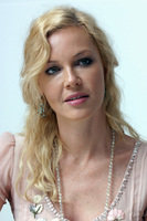 Connie Nielsen Sweatshirt #2284473