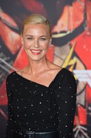 Connie Nielsen Longsleeve T-shirt #2891761