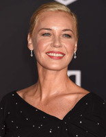 Connie Nielsen Longsleeve T-shirt #2891964