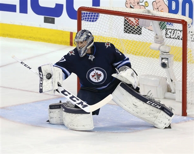 Connor Hellebuyck stickers 3531029