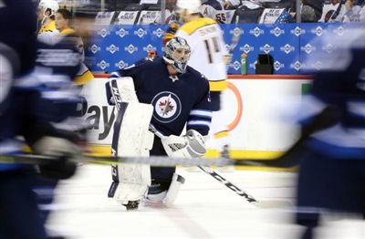Connor Hellebuyck stickers 3531056