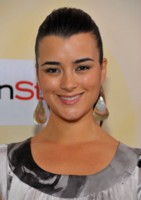 Cote de Pablo Sweatshirt #1523775