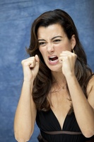 Cote de Pablo Sweatshirt #2232613