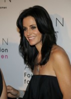 Courteney Cox Longsleeve T-shirt #1523808