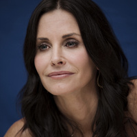 Courteney Cox Longsleeve T-shirt #2248636