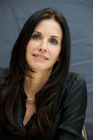 Courteney Cox Longsleeve T-shirt #2262925