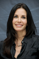 Courteney Cox Longsleeve T-shirt #2262929