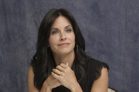 Courteney Cox Longsleeve T-shirt #2285336