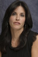 Courteney Cox Longsleeve T-shirt #2285342