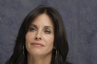 Courteney Cox Longsleeve T-shirt #2285368