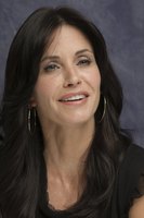 Courteney Cox Longsleeve T-shirt #2285420