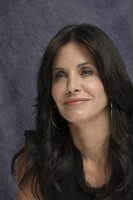 Courteney Cox Longsleeve T-shirt #2285422